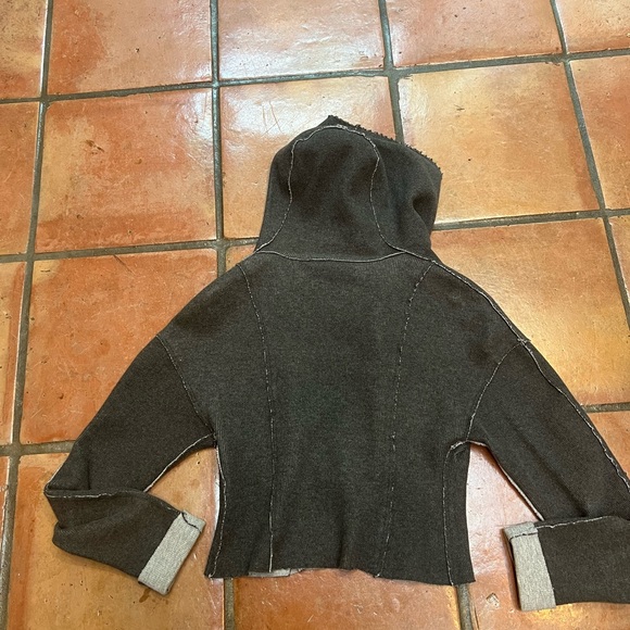 Emil Rutenberg Cropped Sweatshirt - Picture 5 of 5